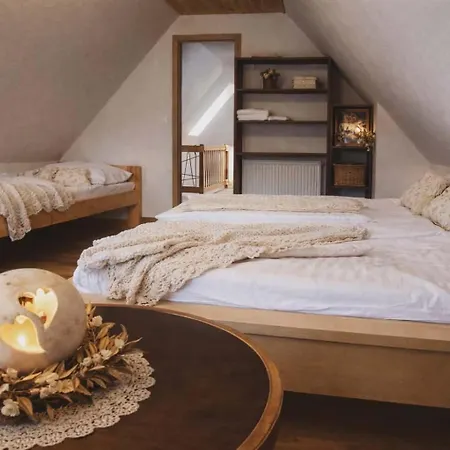 Pod Kopcom Dağ evi Zarnovica